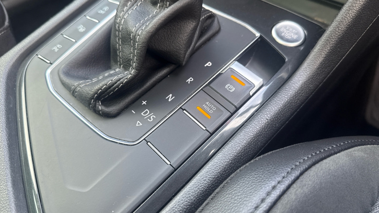 Volkswagen Tiguan 2.0 TDi 150 R-Line Tech 5dr DSG Diesel Estate